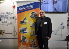 Robert Dunzinger der Firma Kreuzmayr Maschinenbau aus Österreich. Die Firma befasst sich seit über 25 Jahren mit der Herstellung und dem Verkauf von Obst- und Gemüseverarbeitungsanlagen.